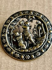 Bouton ancien, collection, 40 mm, deux anges à la source, bronze, superbe