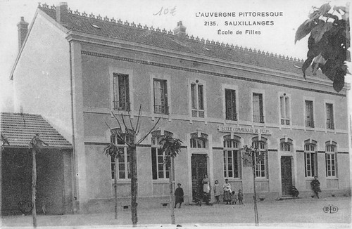 Cpa sauxillanges ecole - sauxillanges,