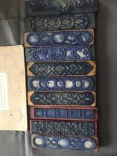 ANCIEN GRAND TAMPON ENCREUR SCOLAIRE .+ 10 Tampons bois Formes géométriques