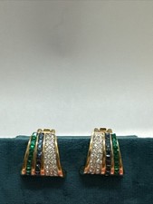 Boucle d’oreille dorée