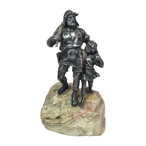 04m12 petite ancienne statue - petite,
