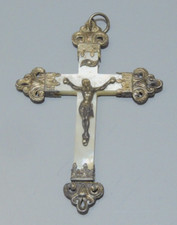 -BELLE CROIX PENDENTIF NACRE & ARGENT RELIGION CHRISTIANISME COLLECTION JESUS  D