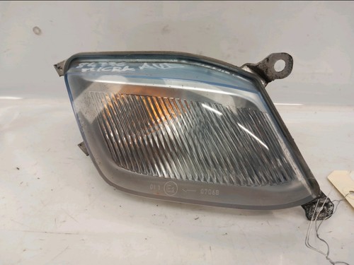 Clignotant avant droit nissan - clignotant,