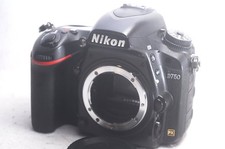 Nikon D750 boite d'origine, accessoires complets, en parfait état de...