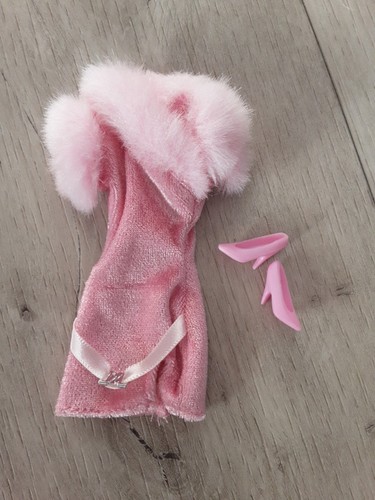 Vêtement barbie - vêtement,