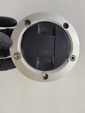 Bouchon réservoir SUZUKI modèle non identifié 600 1200 BANDIT SV 1000 GSXR 750 ?