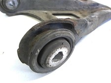 Triangle inferieur avant