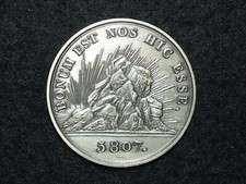 MEDAILLE ARGENT n°44/500 -