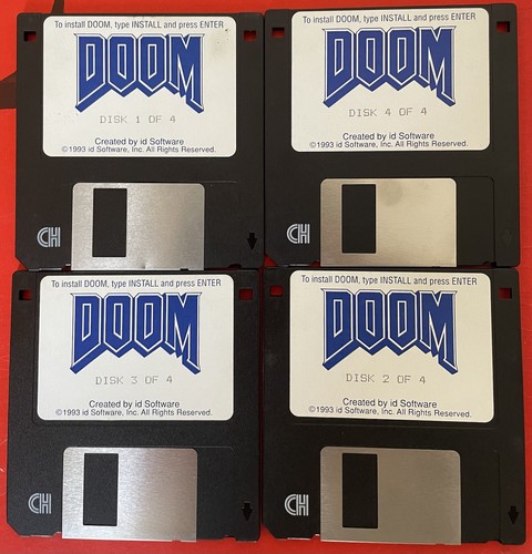 Lot 240 disquettes jeux doom - jeux, (doom