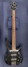 Guitare basse électrique