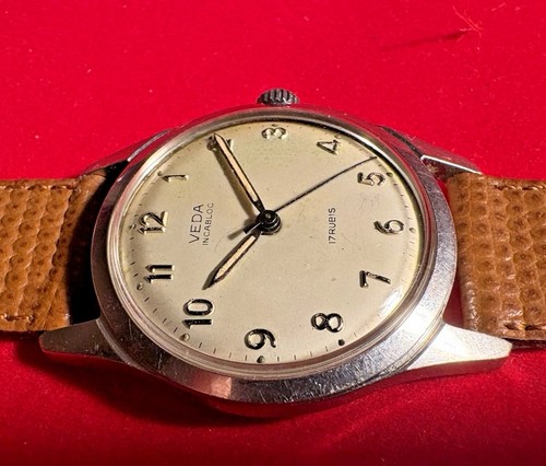 Montre mécanique vintage - montre,
