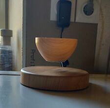 pot de fleur en lévitation magnétique