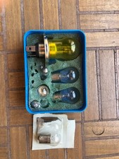 Boite lampe secours - Phare voiture - Clignotant - Véhicule ancien