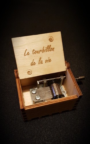 Boîte musique bois - à, en