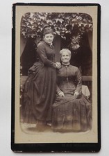 Photo ancienne, format CDV Portrait de 2 femmes (ca 1870-1880)