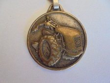 ANCIEN PORTE CLÉ "  MOTOSTANDARD "  augis lyon  TB