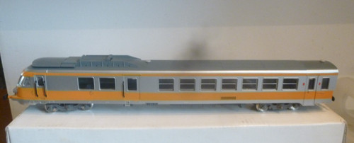Fausse motrice rtg turbotrain - motrice,