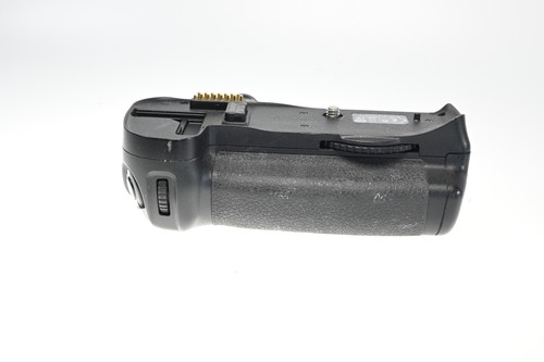 Genuine oem nikon d10 - oem, mb-d10