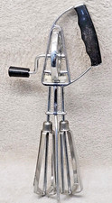 Ancien manuel batteur à oeufs