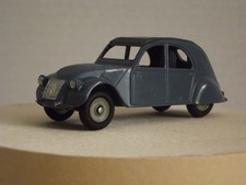 VRAI DINKY TOYS    CITROEN  2 CV   bleue   ref : 535