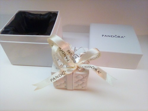Pandora porcelain holiday - pandora,
