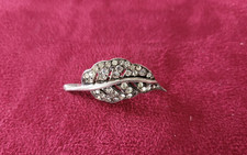 BROCHE ARGENT & STRASS MOTIF