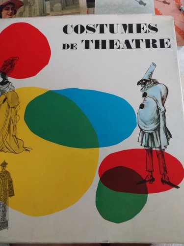 Gros livre costumes - gros,