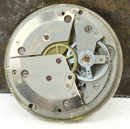 Mouvement montre titus - de,