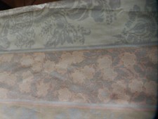 PAIRE RIDEAUX ANCIENS ET COUVRE LIT PANNEAU VINTAGE MADURA CHINTZ PIÈCE TISSUS 