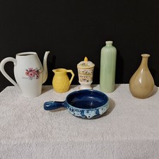 Vase, bouteille et objets divers en porcelaine, céramique et faïence - XXe