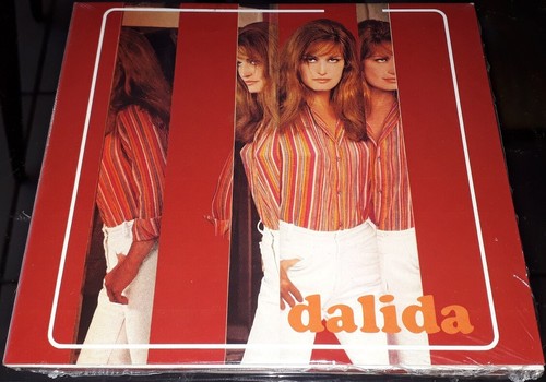 Neuf scelle dalida qui - dalida, qui?