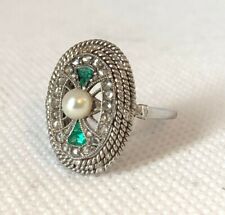 Magnifique Bague en Platine forme Ovale / Emeraudes Diamants / Réf MP2246