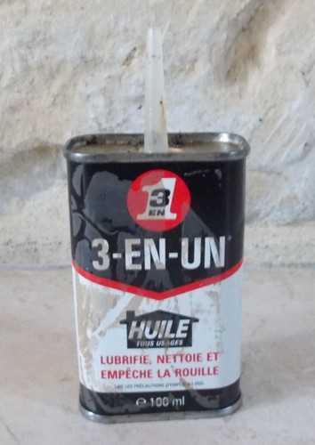 Ancien bidon huile - d'huile, burette