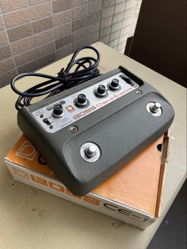 Ensemble chorus boss - boss, ce-1
