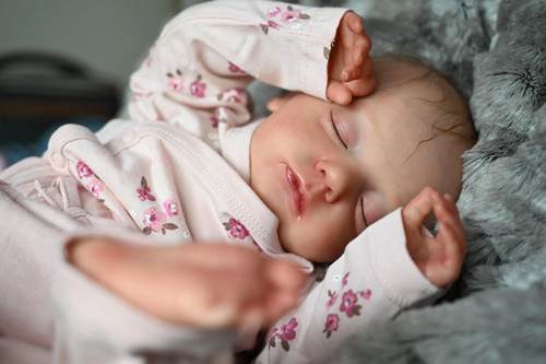 Reborn baby realistic doll - ,