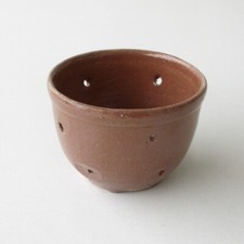 Très ancienne faisselle