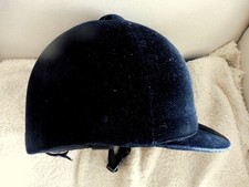 NEUVE -  Bombe équitation -