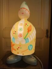 lampe veilleuse clown en résine multicolore Signée L’oiseau Bateau