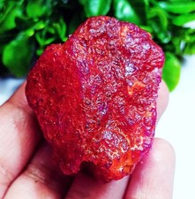 Gemme Brute Béril Rouge