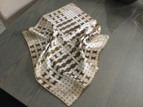 Carré foulard burberry 100 - burberry, 100%