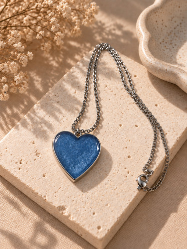 Collier cœur bleu fait main