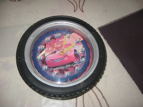 Horloge décor cars forme - cars, en