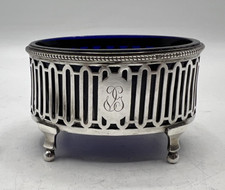 SALERON QUADRIPODE EN ARGENT