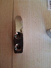 Gache de porte droite Renault 12 et dérivé