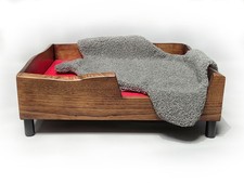 Panier pour chien en bois