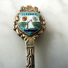 * C - Cuillère de collection