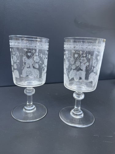 Deux verres cristal gravé - deux, en