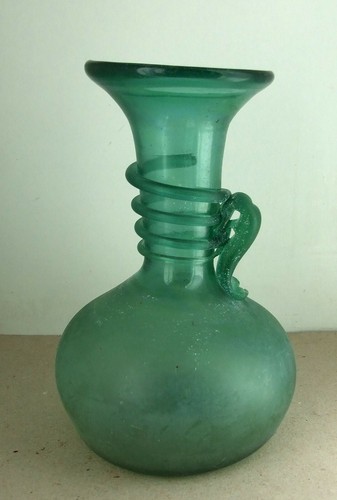 Superbe petit vase - , en