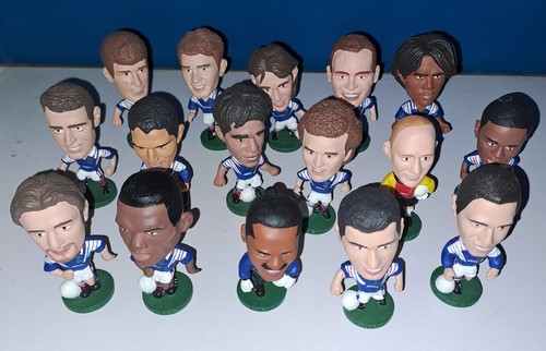 Lot figurines equipe de - de,