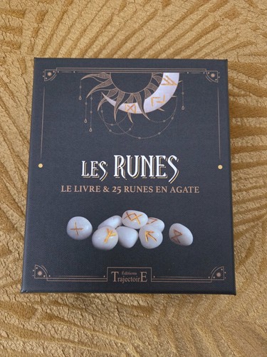 Runes coffret - ,